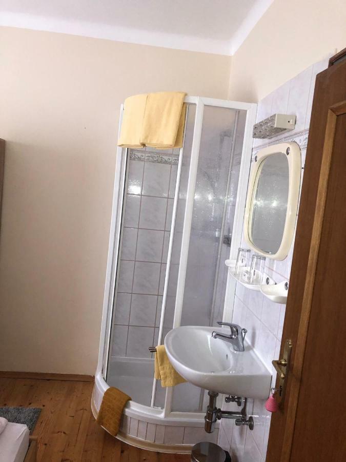 Gasthof-Pension Reidnwirt Baldramsdorf エクステリア 写真
